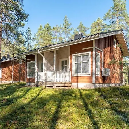 Holiday home Pikkumoekki